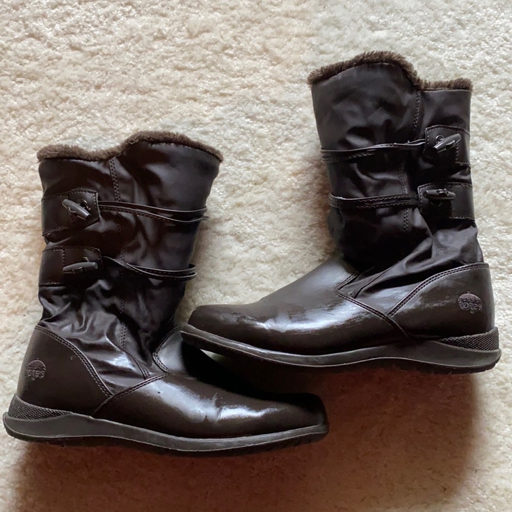 Totes Boots
